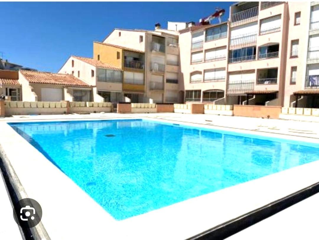 Centre Port,Studio Cosy,Vue Piscine Et Sur Le Parking Prive Ainsi Que Le Mont Saint Martin آجد المظهر الخارجي الصورة