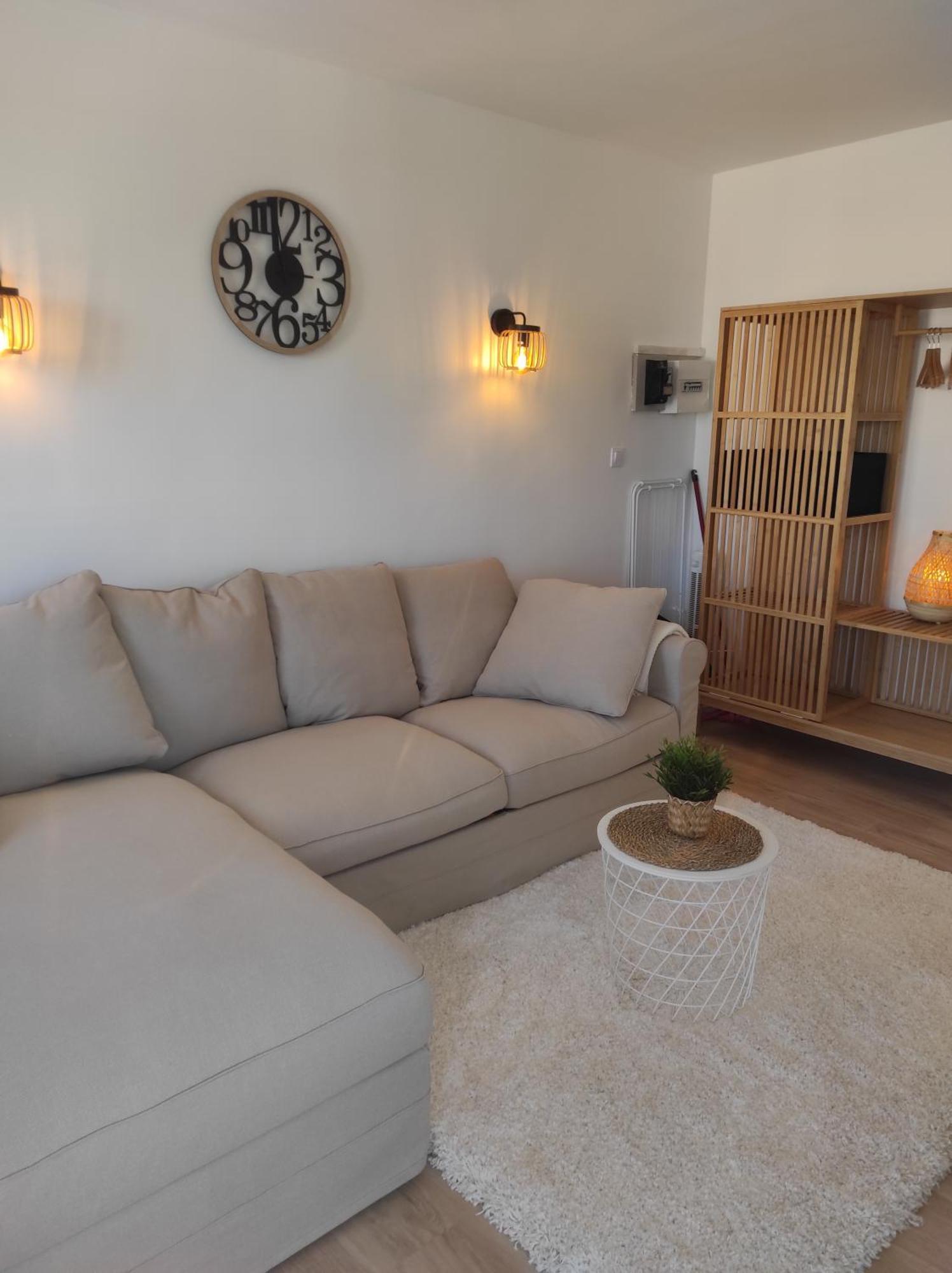 Centre Port,Studio Cosy,Vue Piscine Et Sur Le Parking Prive Ainsi Que Le Mont Saint Martin آجد المظهر الخارجي الصورة